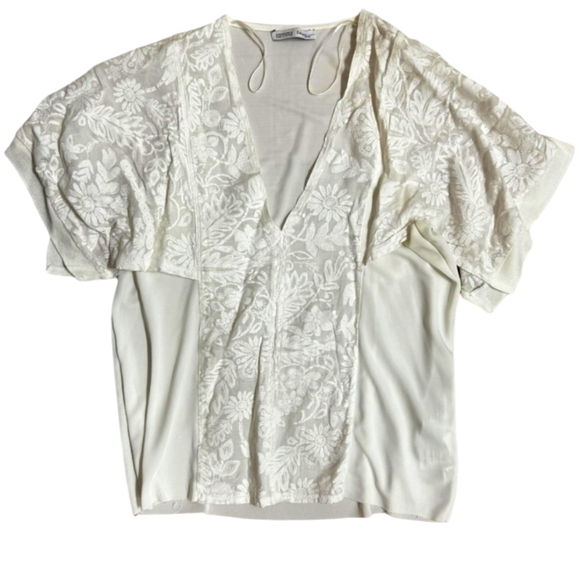 Zara White Lace Flutter Sleeve Top - Boho Chic - Picture 1 of 3